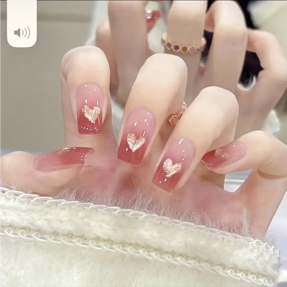 24 Piece Mid Length Square Tip Press On Nails. - Picture 6 of 7